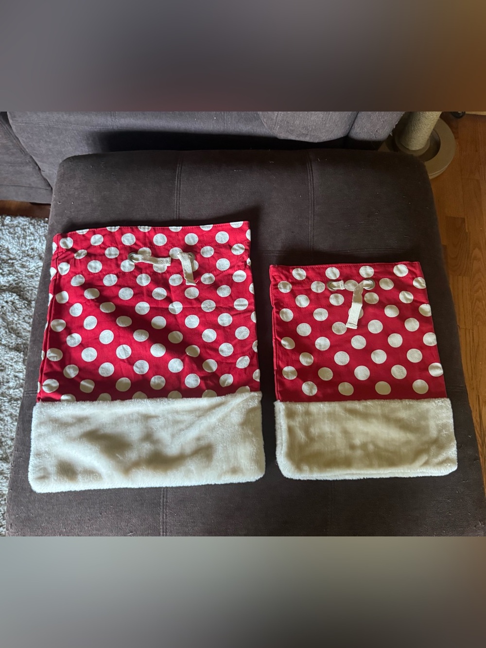 CG Hunter Jumbo Holiday Fabric Gift Bags Set - Red Polka Dot Faux Fur Trim EUC